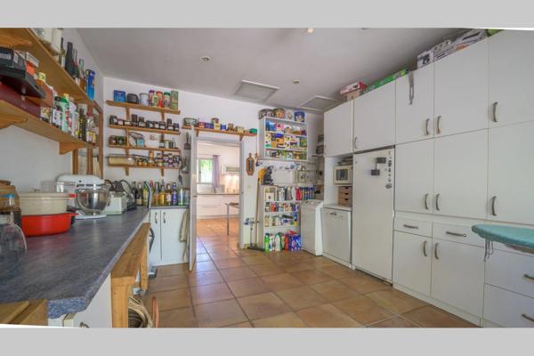 Maison
         9 pièces
        - 265 m² Bien prestige 995 000 € *