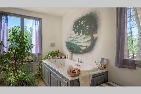 Maison
         9 pièces
        - 265 m² Bien prestige 995 000 € *