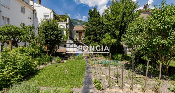 À vendre Maison 4 pièces 83.32 m² - Grenoble 38000
