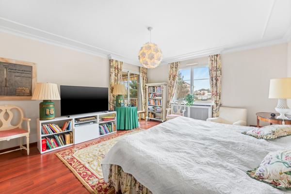 Divonne-les-Bains (01220) Appartement de standing 3 chambres - Centre ville