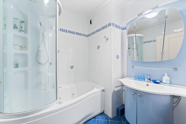 Divonne-les-Bains (01220) Appartement de standing 3 chambres - Centre ville