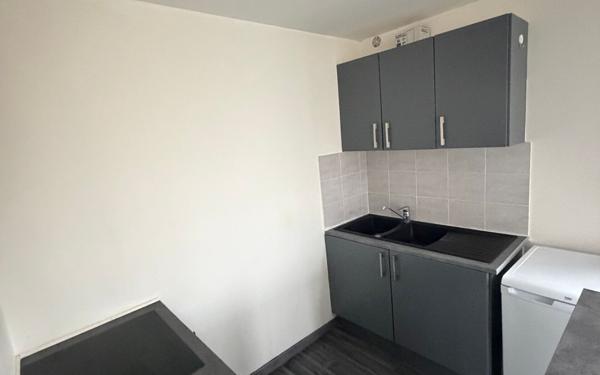 Appartement à louer    3 pièces • 51 m2 Saint-Quentin
