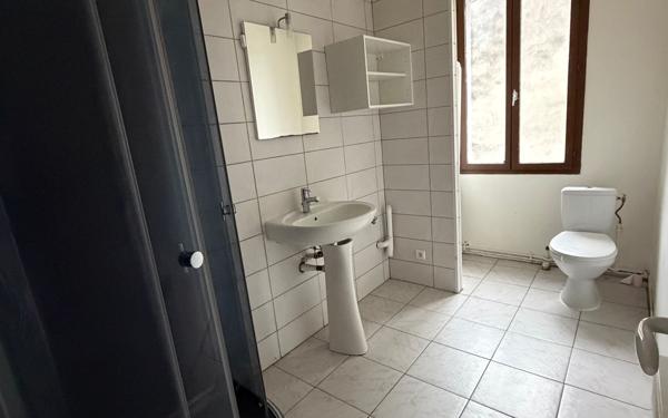 Appartement à louer    3 pièces • 51 m2 Saint-Quentin