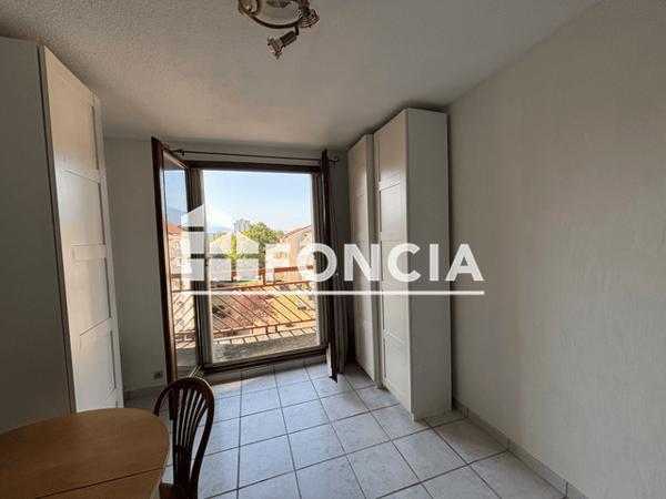 Location Studio meublé 18.32 m² - 22/24/26 RUE DR GREFFIER Grenoble 38000