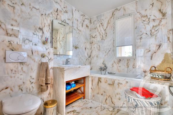 Appartement F4 à vendre  4 pièces - 125,13 m2 ANTIBES - 06