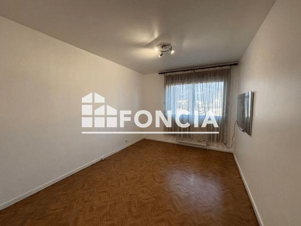 Location Appartement 4 pièces 81.75 m² - 22 AVENUE RHIN ET DANUBE Grenoble 38100