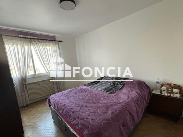 Location Appartement 4 pièces 81.75 m² - 22 AVENUE RHIN ET DANUBE Grenoble 38100