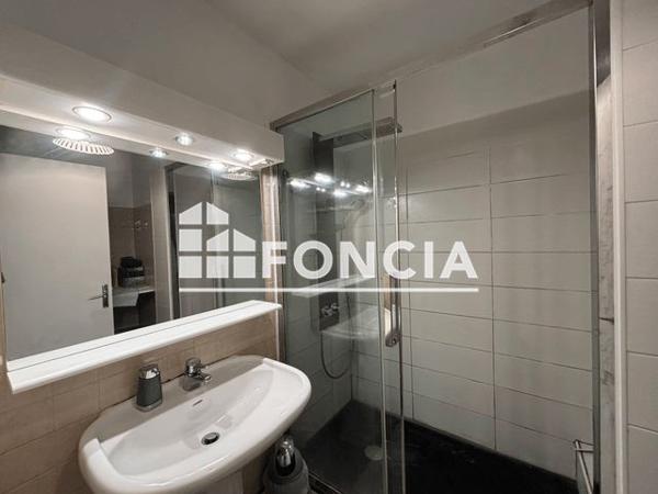 Location Appartement 4 pièces 81.75 m² - 22 AVENUE RHIN ET DANUBE Grenoble 38100