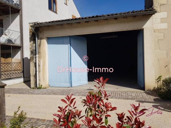 Parking / Box à vendre de 110 m²