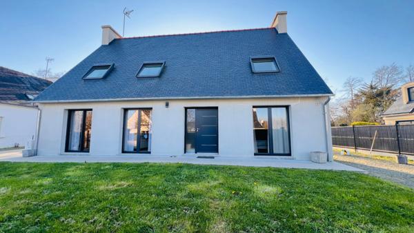 BEGMEIL (29) – Maison familiale rénovée avec prestations modernes, 5 chambres et terrasse plein sud à 700 m de la plage