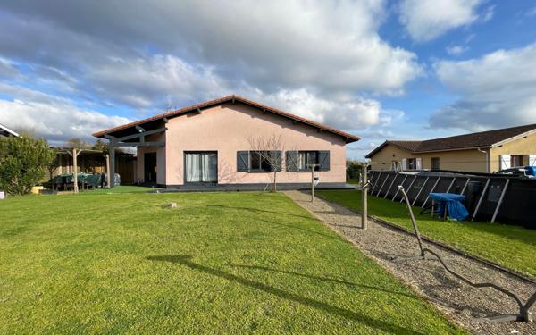 Maison à vendre    4 pièces •  Rivière-Saas-et-Gourby