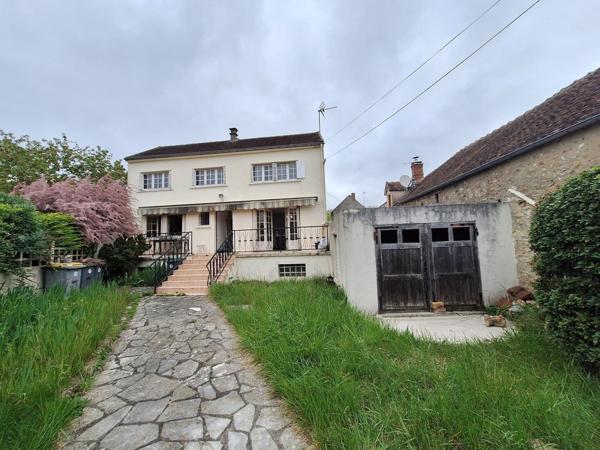 VILLEMER en centre ville 147 000 €