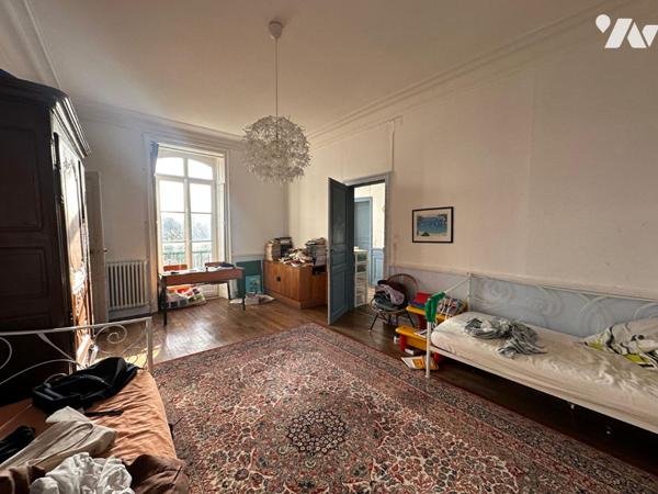 PROPRIETE DE CHARME RUE DE NANTES !