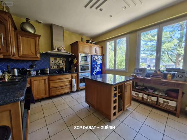 Achat - Maison Saint-Hilaire-du-Harcouët 50600 7 pièces 193 m 2 1894 m 2