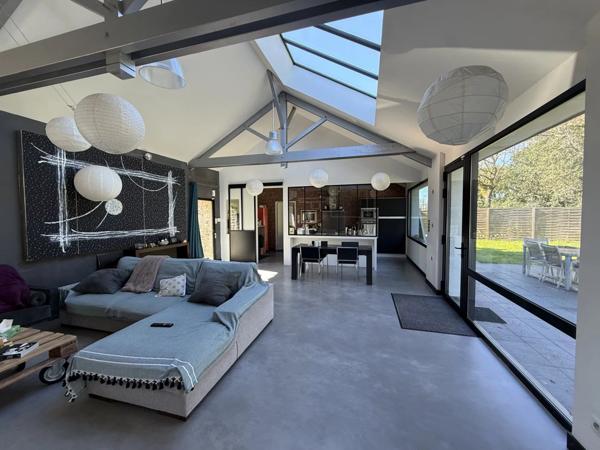Vente Maison 5 pièces 188 m2 à Saint-Étienne-de-Montluc