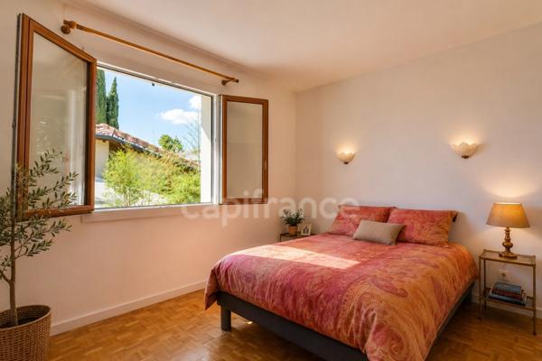 Villa méditerranéenne à vendre 7 pièces, 215 m² CANET EN ROUSSILLON (66) avec potentiel 2 logements, terrasses, jardin et garage
