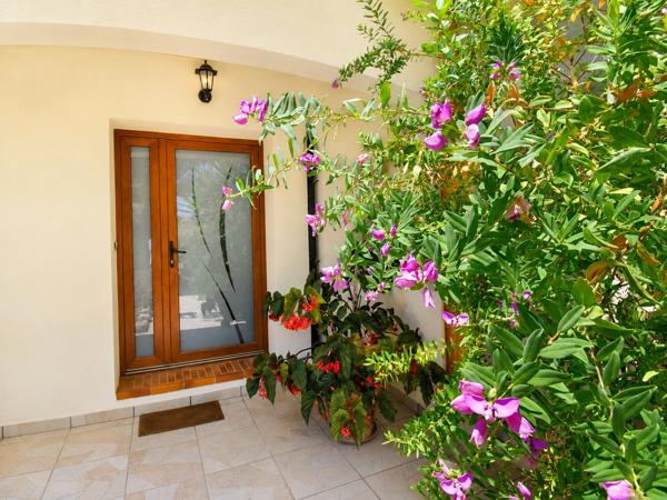 Villa méditerranéenne à vendre 7 pièces, 215 m² CANET EN ROUSSILLON (66) avec potentiel 2 logements, terrasses, jardin et garage