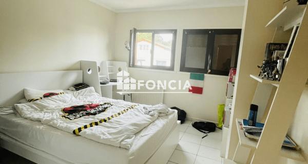 Location Maison 8 pièces 160.42 m² - Villeneuve-le-roi 94290