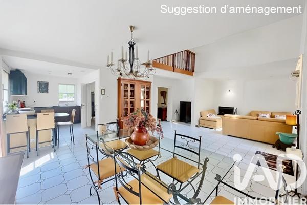 Maison à vendre 8 pièces 213 m² Cergy