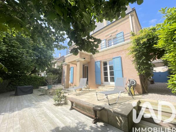 Maison à vendre 8 pièces 213 m² Cergy