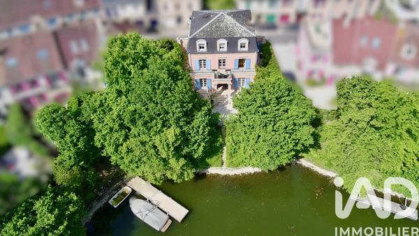 Maison à vendre 8 pièces 213 m² Cergy