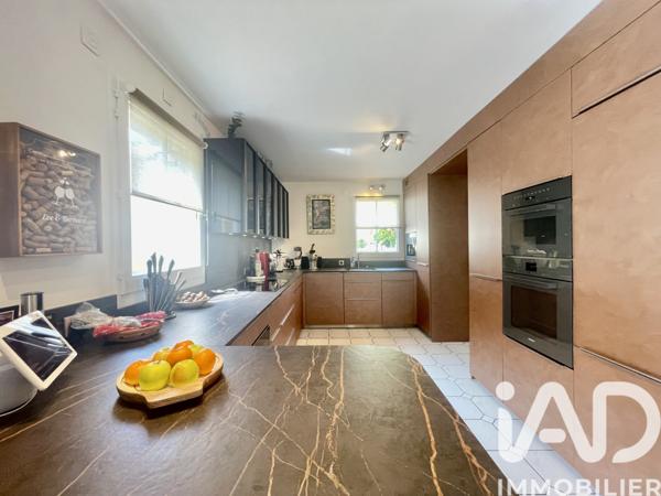 Maison à vendre 8 pièces 213 m² Cergy