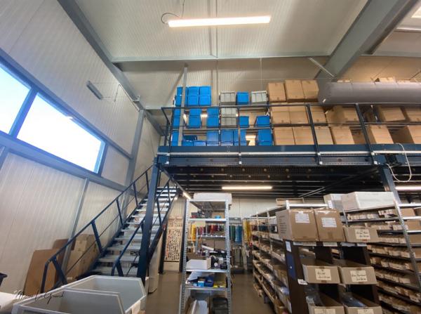 Local Commercial - 2438 m²