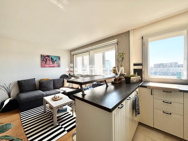 Appartement
         3 pièces
        - 61 m² 364 000 € *