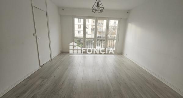 Location Appartement 3 pièces 65.42 m² - Charenton-le-pont 94220