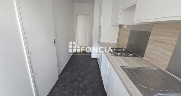 Location Appartement 3 pièces 65.42 m² - Charenton-le-pont 94220