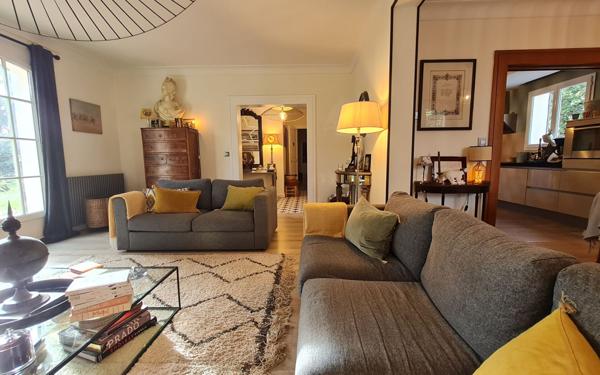 Maison à vendre    6 pièces •  Rochefort-du-Gard