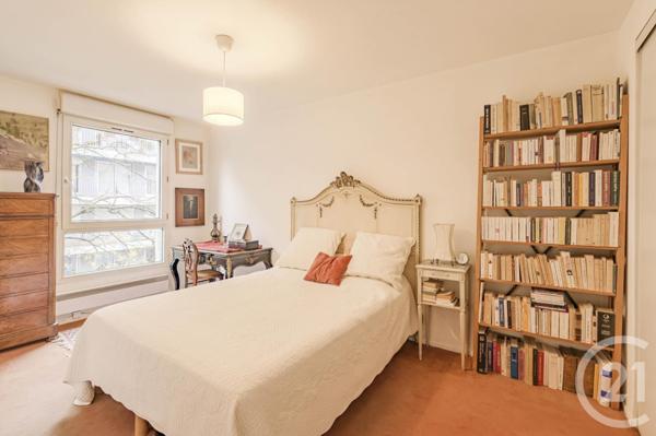 Appartement à vendre  3 pièces - 70,86 m2 PARIS - 75011