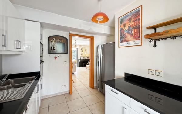 Appartement à vendre    3 pièces • 75,89 m2 Saint-Raphaël
