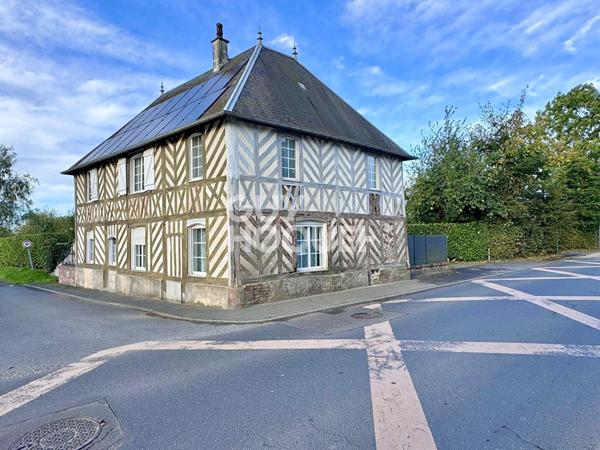SUR LA CHARMANTE COMMUNE D'ANNEBAULT, MAGNIFIQUE MAISON NORMANDE AVEC TERRAIN !