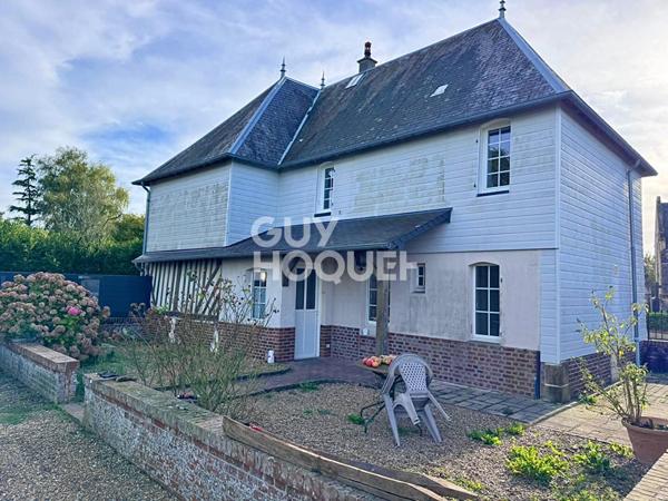 SUR LA CHARMANTE COMMUNE D'ANNEBAULT, MAGNIFIQUE MAISON NORMANDE AVEC TERRAIN !