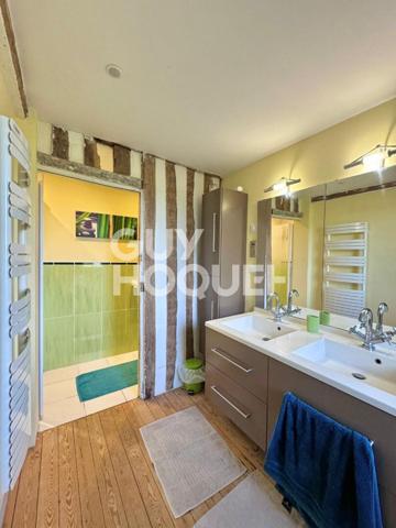 SUR LA CHARMANTE COMMUNE D'ANNEBAULT, MAGNIFIQUE MAISON NORMANDE AVEC TERRAIN !