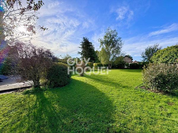SUR LA CHARMANTE COMMUNE D'ANNEBAULT, MAGNIFIQUE MAISON NORMANDE AVEC TERRAIN !