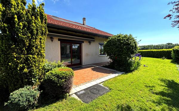 Maison à vendre    7 pièces •  Prévessin-Moëns