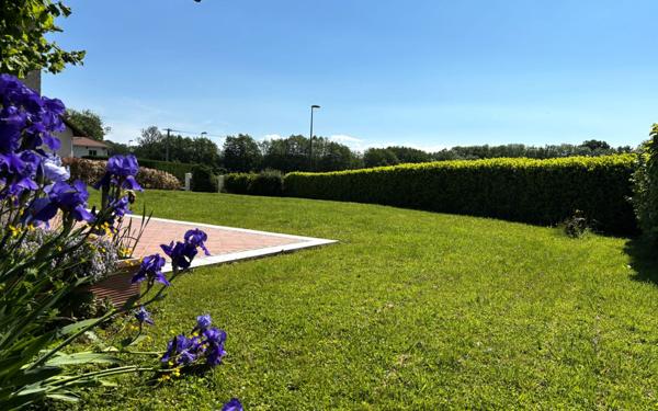 Maison à vendre    7 pièces •  Prévessin-Moëns