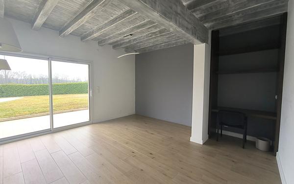 Maison à vendre    7 pièces •  Prévessin-Moëns