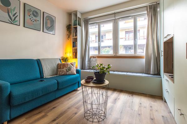 MONTREUIL SUD - CROIX DE CHAVAUX - STUDIO ENTIEREMENT RENOVE 135 000 € **  - Référence  6835-NG