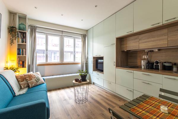 MONTREUIL SUD - CROIX DE CHAVAUX - STUDIO ENTIEREMENT RENOVE 135 000 € **  - Référence  6835-NG