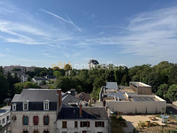 Vente
                Appartement87,91 m² - 4 Pièces -
                    ORLEANS (45000)