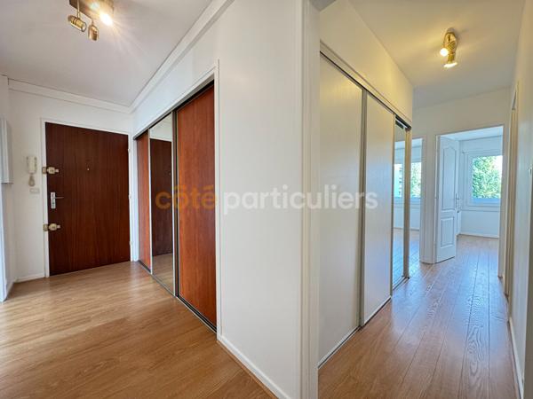 Vente
                Appartement87,91 m² - 4 Pièces -
                    ORLEANS (45000)