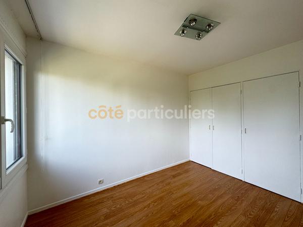 Vente
                Appartement87,91 m² - 4 Pièces -
                    ORLEANS (45000)