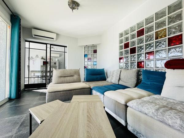 Vente
                Maison200 m² - 6 Pièces -
                    BRESSOLS (82710)