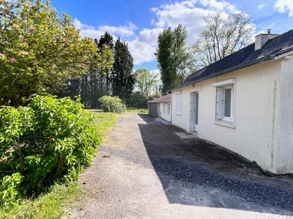 Maison à louer Mur De Bretagne : 4 pièces, 121m² avec 3 chambre(s) à 847€ - AJP Immobilier Pontivy