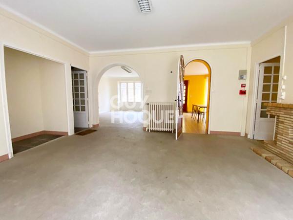 Maison Lanrelas Bourg 188 m²