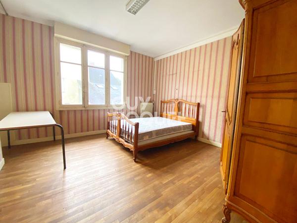 Maison Lanrelas Bourg 188 m²