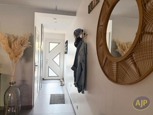 Maison à vendre Sautron - 6 pièces, 120m² avec 4 chambre(s) à 400 000€ - AJP Immobilier Sautron